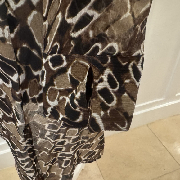 Chico’s 100% Silk Shirt Dress Size:1 (M) 3/4 Sleeves Belt Animal Print - Picture 8 of 11